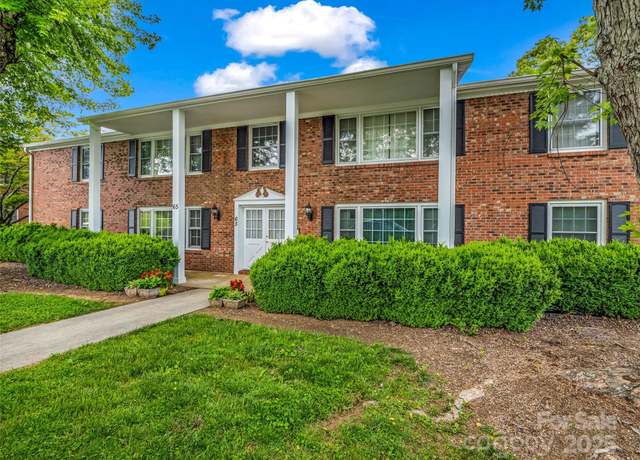 Property at 65 Brookside Dr #35, Hendersonville, NC 28792, 2 beds, 1.5 baths