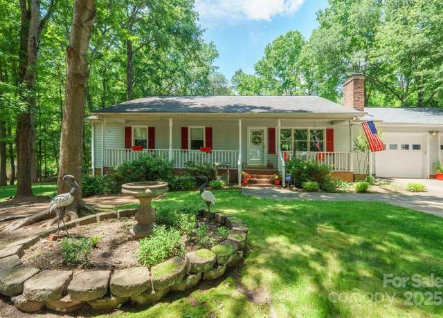 Property at 116 April Ln, Dallas, NC 28034, 3 beds, 2 baths