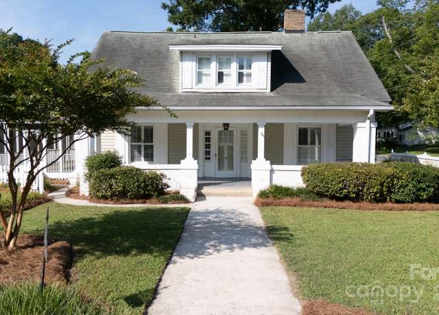 Property at 221 Kings Mountain St, Clover, SC 29710, 5 beds, 3 baths