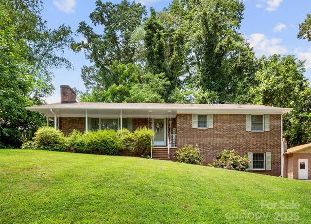 Property at 9 Baker Dr, Asheville, NC 28806, 3 beds, 2 baths