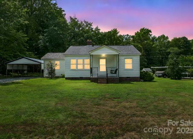 Property at 4729 Hickory Grove Rd, Gastonia, NC 28056, 3 beds, 2 baths