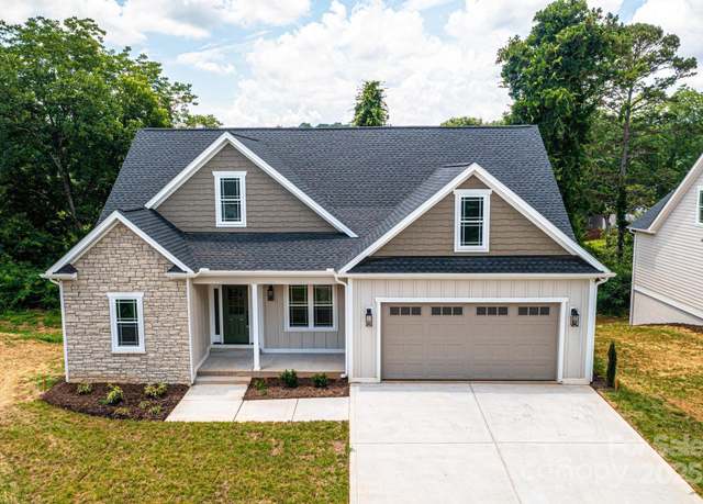 Property at 0 6th St NW, Hickory, NC 28601, 4 beds, 3 baths