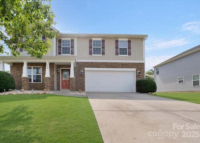 Property at 5008 Social Cir, Fort Mill, SC 29707, 4 beds, 3.5 baths