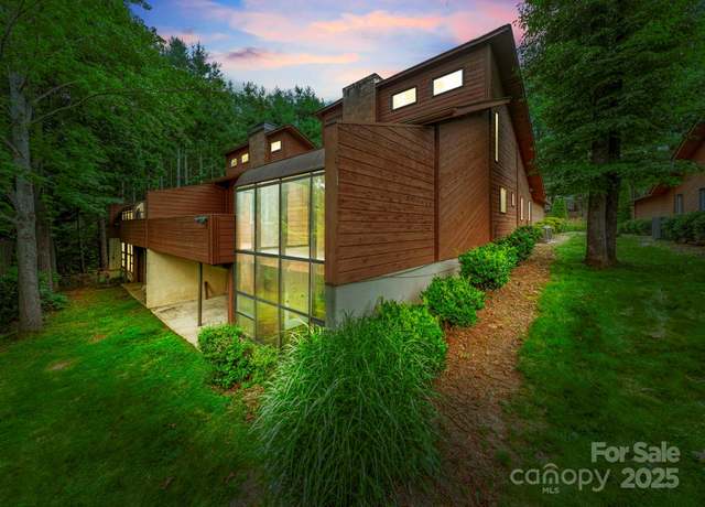 Property at 204 Woodfield Dr, Asheville, NC 28803, 3 beds, 4 baths