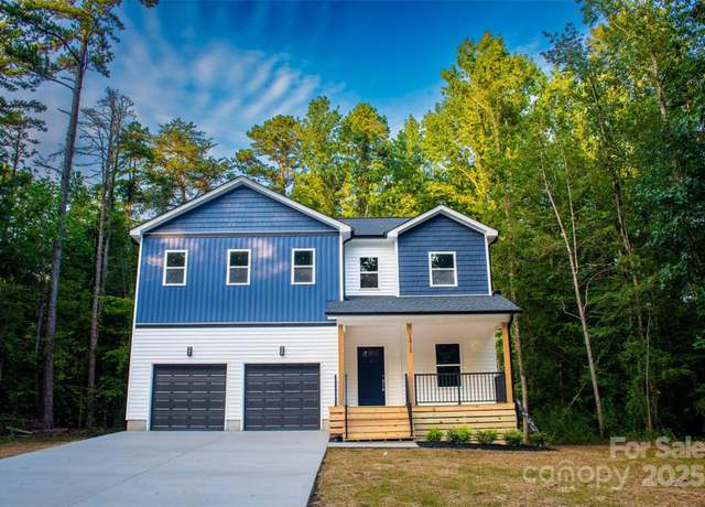 Property at 13715 Circle Dr, Charlotte, NC 28262, 4 beds, 3.5 baths