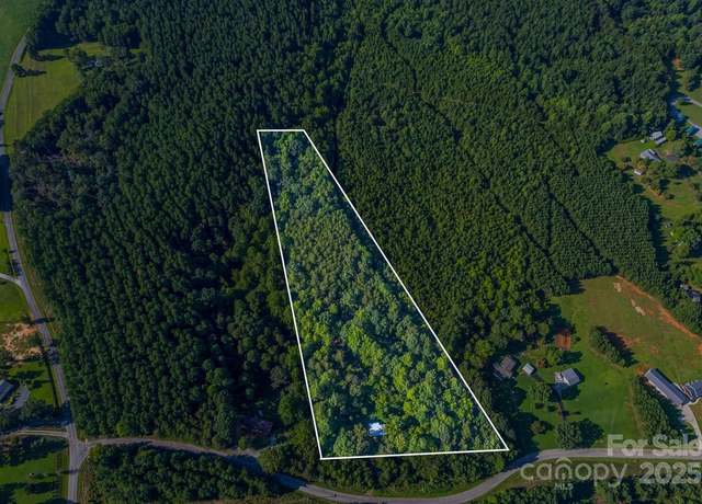 Property at 135 Medford Ln, Tryon, NC 28782