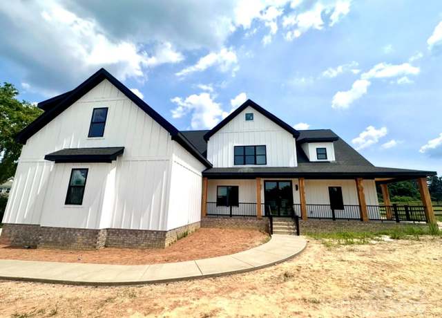 Property at 5105 Tom Starnes Rd, Waxhaw, NC 28173, 4 beds, 4.5 baths