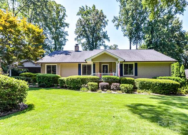 Property at 1047 Honeybee Trl, Fort Mill, SC 29715, 4 beds, 2.5 baths