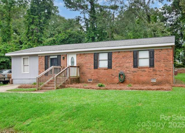 Property at 1797 Drywood Cir, Lancaster, SC 29720, 4 beds, 2 baths