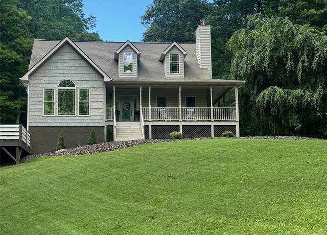 Property at 35 Lands End Dr, Burnsville, NC 28714, 3 beds, 3.5 baths