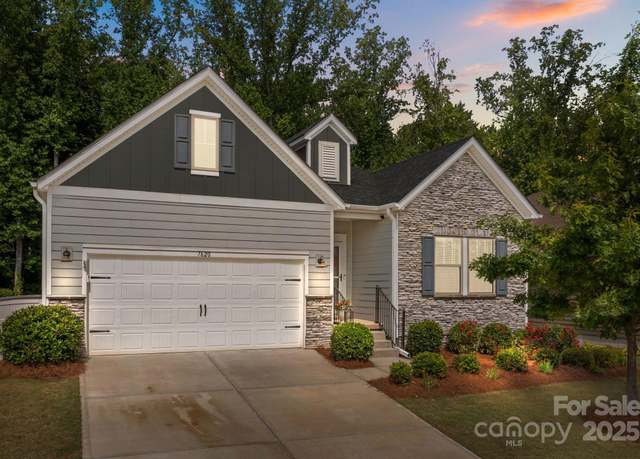 Property at 7620 Porrera St, Charlotte, NC 28214, 4 beds, 3 baths