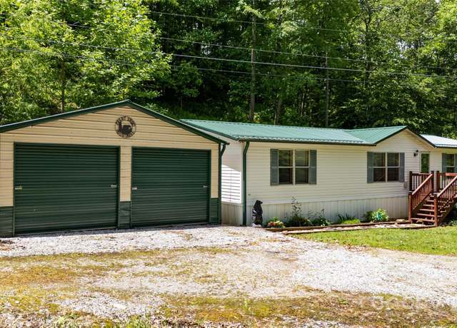 Property at 689 Bradford Rd, Burnsville, NC 28714, 3 beds, 2 baths