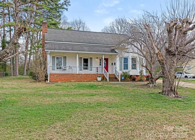 Property at 2602 Cherokee Ct, Gastonia, NC 28056, 3 beds, 2 baths