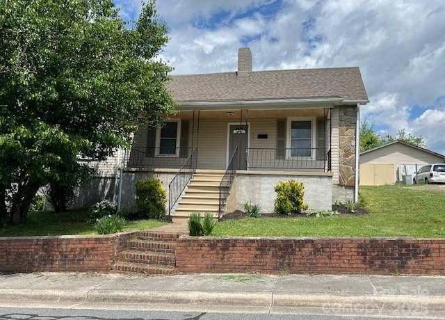 Property at 61 3rd St #98, Marion, NC 28752, 3 beds, 2 baths