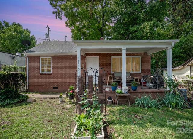Property at 2217 Tate St, Charlotte, NC 28216, 2 beds, 1 bath
