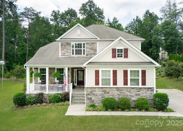 Property at 512 Rosebush Ln, Clover, SC 29710, 4 beds, 2.5 baths