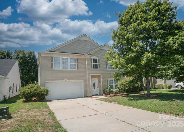 Property at 3021 Morel Ave, Fort Mill, SC 29215, 5 beds, 3 baths