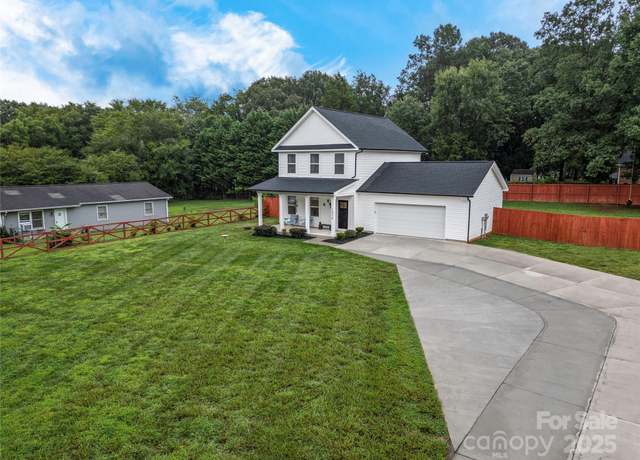 Property at 10314 Buccaneer Rd, Charlotte, NC 28227, 3 beds, 2.5 baths