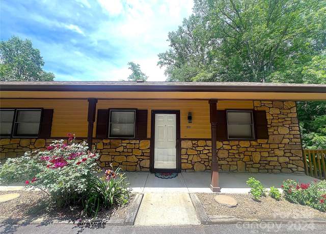 Property at 100 View De Lake Dr, Etowah, NC 28729, 2 beds, 1 bath