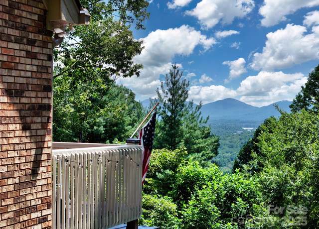 Property at 1104 High Vista Dr, Mills River, NC 28759, 3 beds, 4.5 baths