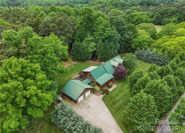 Property at 10583 Earnhardt Lake Rd, Davidson, NC 28036, 4 beds, 3 baths