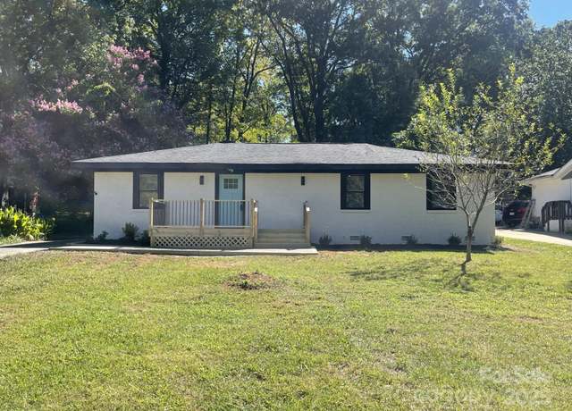 Property at 709 Claremont Rd, Charlotte, NC 28214, 3 beds, 2 baths