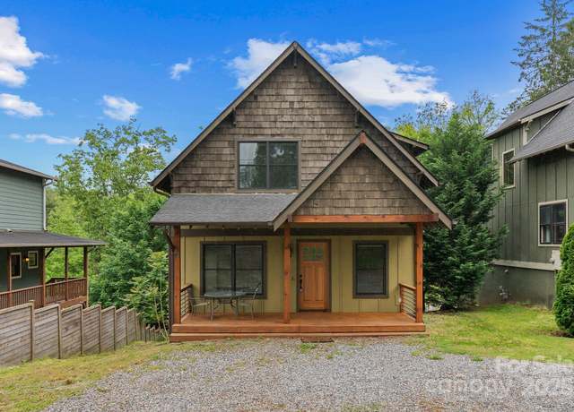 Property at 38 Unadilla Aly, Asheville, NC 28803, 3 beds, 2.5 baths