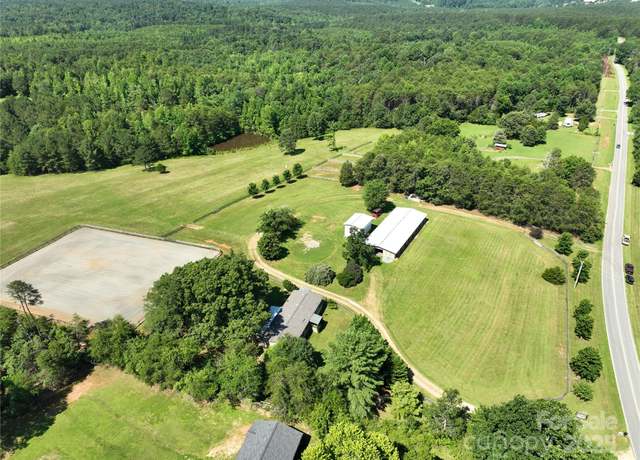 Property at 1896 Green Creek Dr E, Tryon, NC 28782, 3 beds, 2 baths