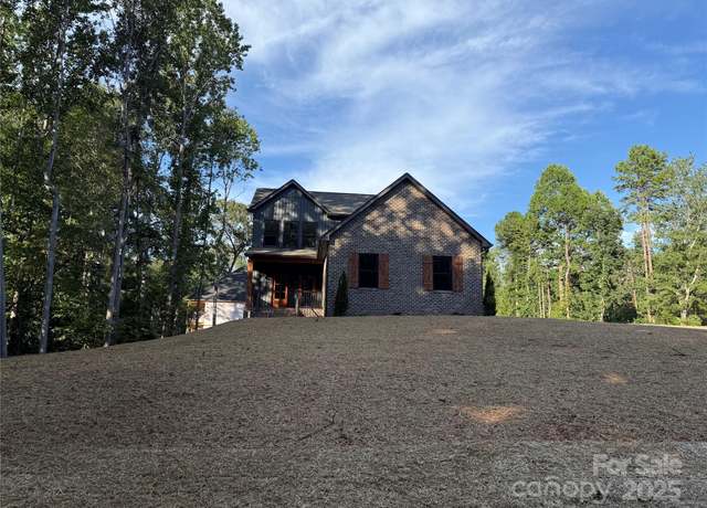 Property at 124 Third St SE, Hildebran, NC 28602, 3 beds, 2.5 baths