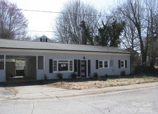 Property at 221 N St, North Wilkesboro, NC 28659, 3 beds, 2 baths