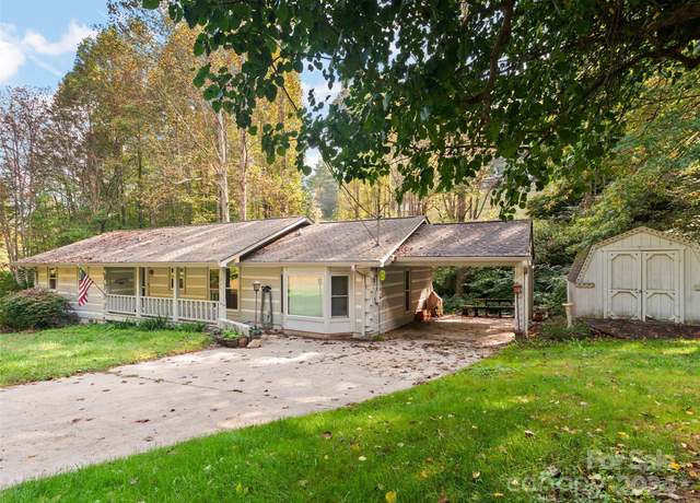 Property at 229 Medford Hannah Rd, Waynesville, NC 28785, 2 beds, 2 baths
