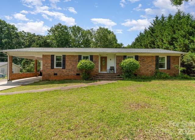 Property at 2718 Ridgewood Ln, Rock Hill, SC 29730, 3 beds, 2 baths