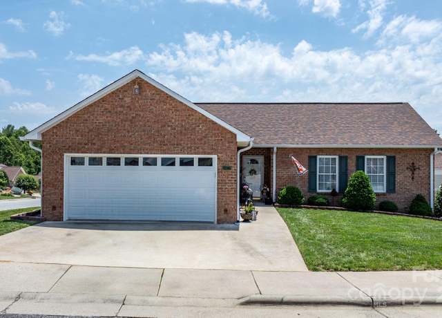 Property at 1206 Wexford Village Cir NE, Lenoir, NC 28645, 2 beds, 2 baths