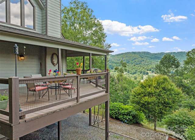 Property at 272 Appaloosa Trl, Burnsville, NC 28714, 3 beds, 3 baths