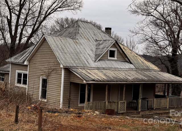 Property at 196 N Cemetery St, Old Fort, NC 28762, 2 beds, 1 bath