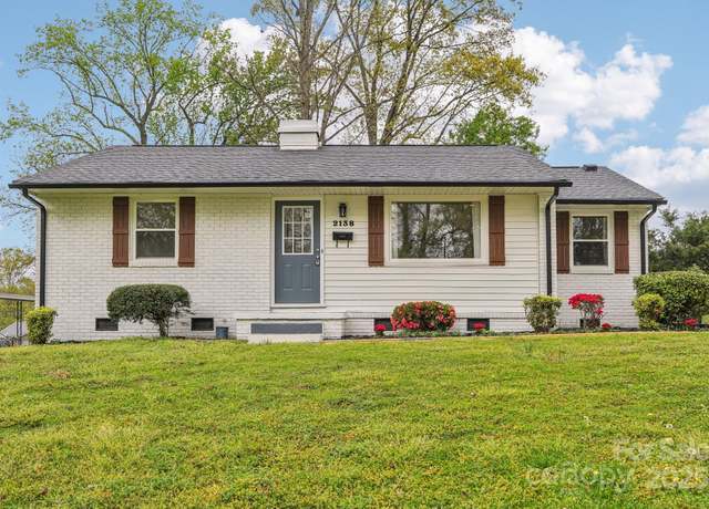 Property at 2138 Syracuse Dr, Charlotte, NC 28216, 3 beds, 2 baths