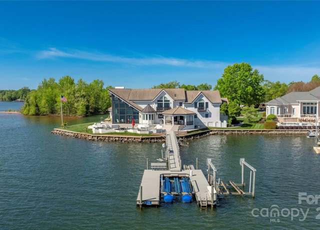Property at 3386 Governors Island Dr, Denver, NC 28037, 4 beds, 5.5 baths