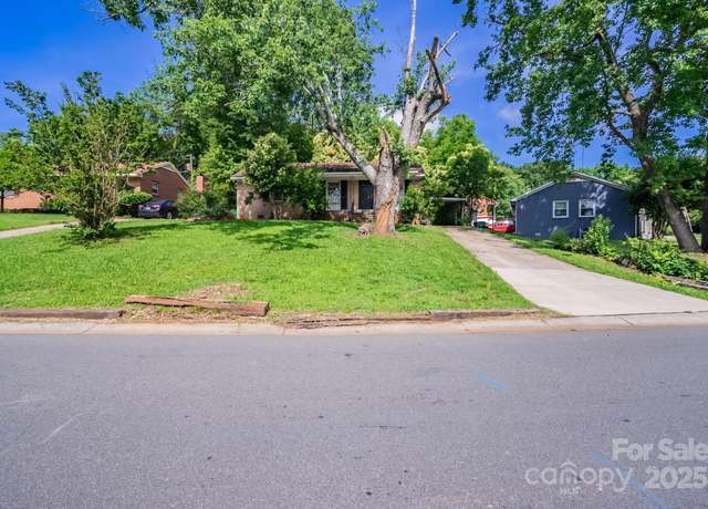 Property at 823 Yuma St, Charlotte, NC 28213, 3 beds, 1 bath
