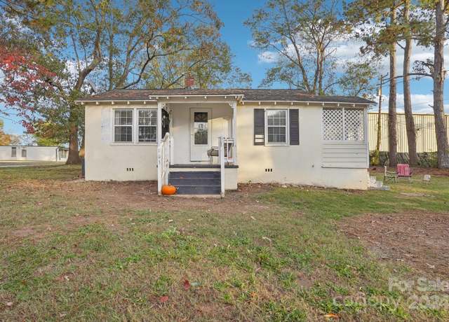Property at 103 Mimosa St, Cowpens, SC 29330, 2 beds, 1 bath