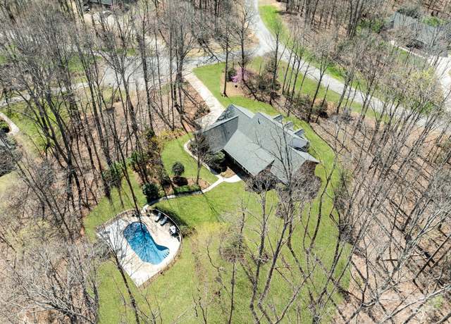 Property at 501 Colonels Ct, Clover, SC 29710, 4 beds, 3.5 baths
