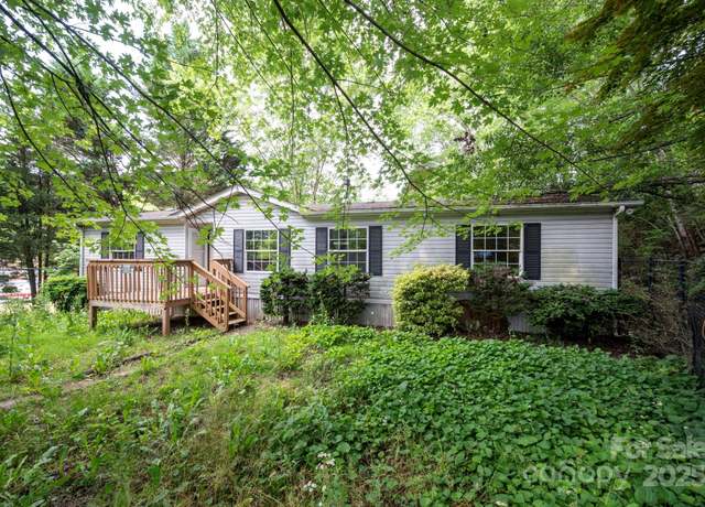 Property at 6 Wisteria Ct, Asheville, NC 28806, 3 beds, 2 baths