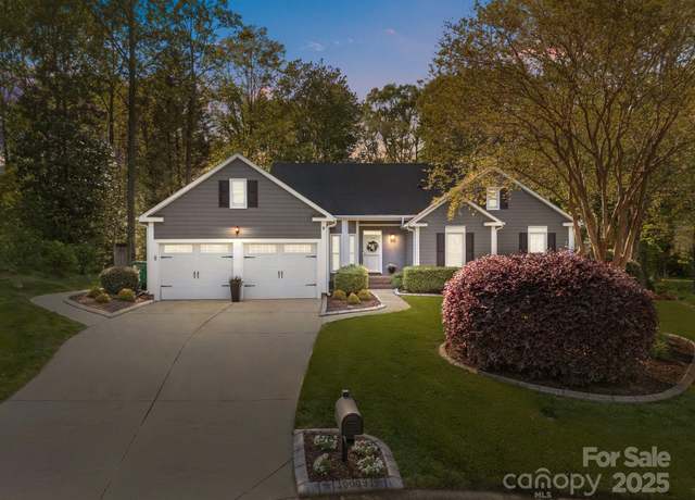 Property at 10009 Lattice Ct, Charlotte, NC 28269, 4 beds, 2 baths