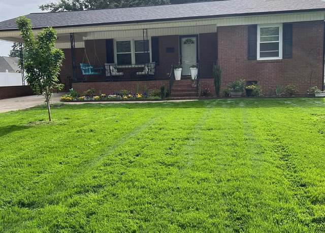 Property at 202 Kenwood Ave, Cherryville, NC 28021, 2 beds, 1 bath