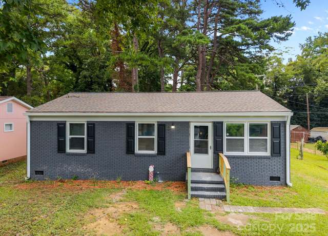 Property at 2715 Sonora Ln, Charlotte, NC 28208, 3 beds, 1 bath