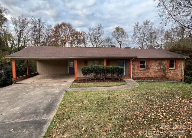 Property at 912 Surry Dr, Shelby, NC 28152, 5 beds, 2.5 baths