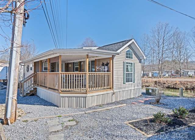 Property at 255 Mallard Loop, Waynesville, NC 28785, 1 bed, 1 bath