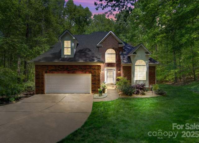 Property at 4516 Stryker Dr, Matthews, NC 28104, 3 beds, 2.5 baths