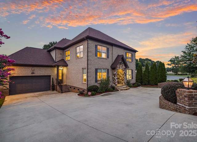 Property at 17136 Carolina Academy Rd, Charlotte, NC 28277, 6 beds, 6 baths
