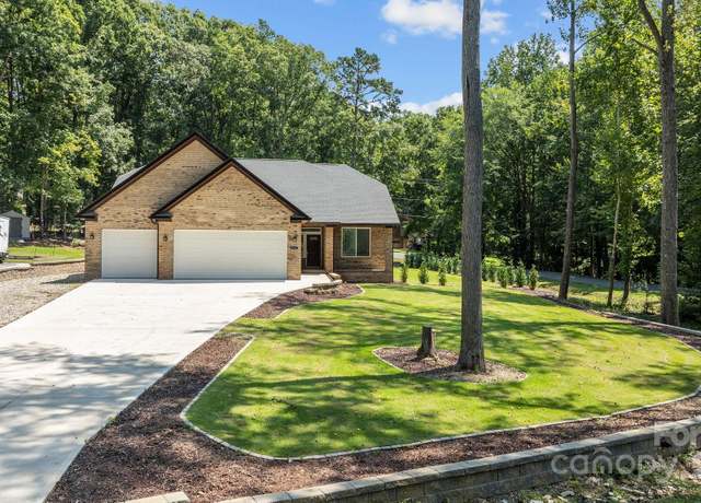 Property at 4531 Deer Run Rd, Rock Hill, SC 29732, 3 beds, 2 baths