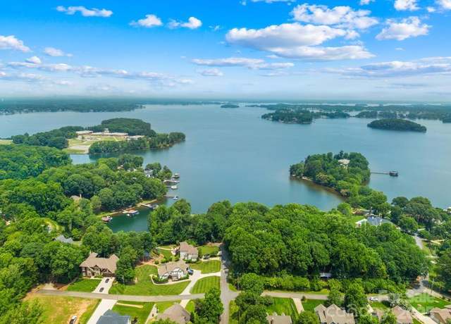 Property at 16429 Twin Cove Dr, Huntersville, NC 28078